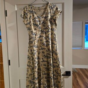 Floral Print V-Neck Dress